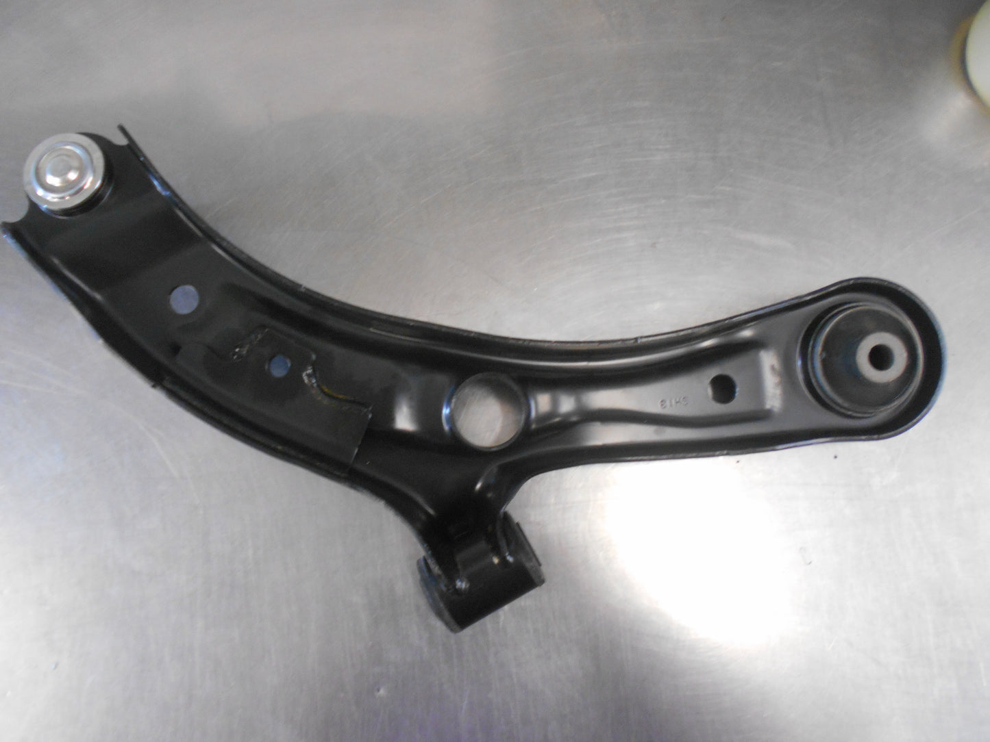 Suzuki Swift IV Genuine Front Left Hand Arm Assy Suspension New Part