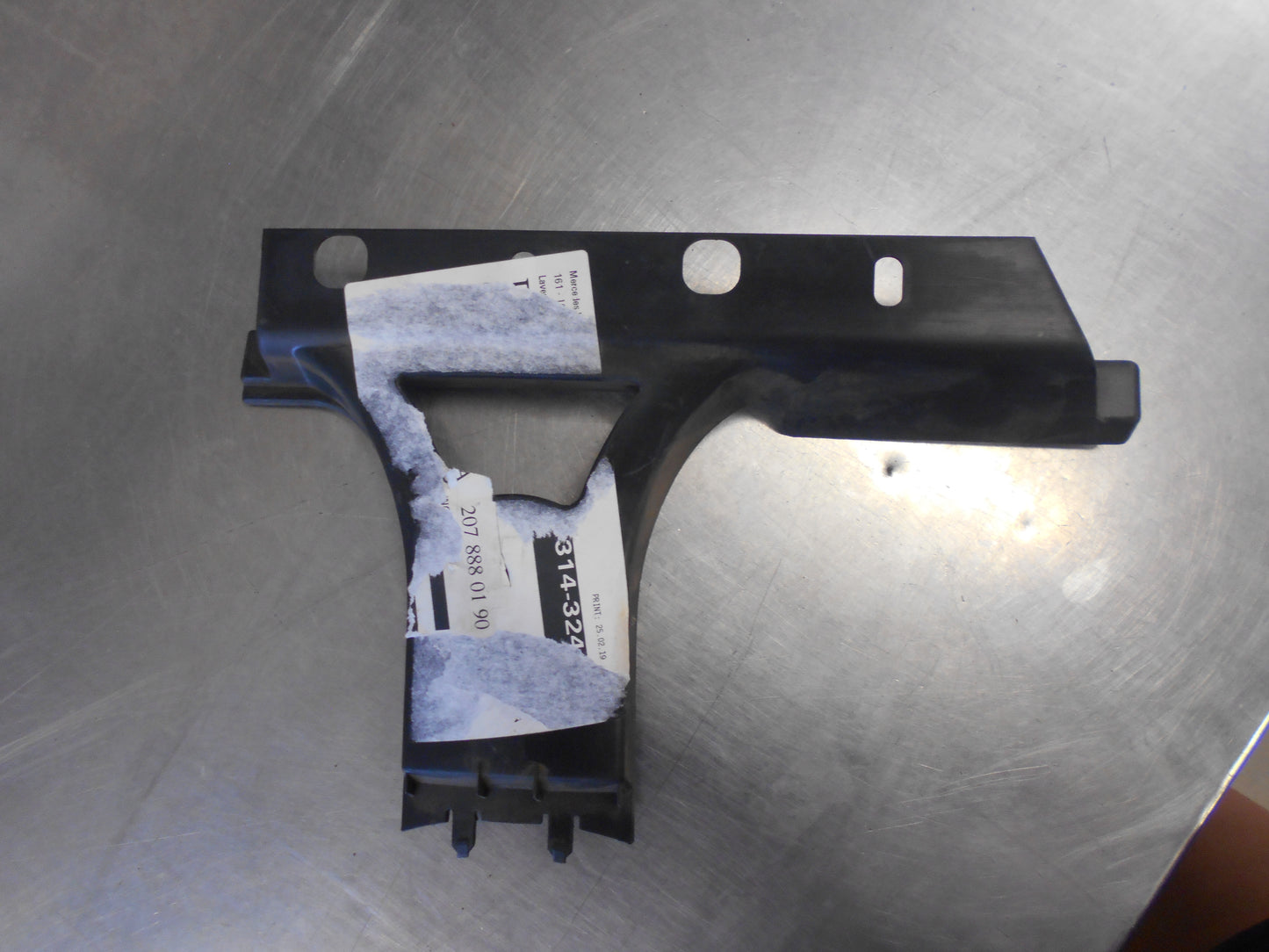 Mercedes Benz E350 Genuine Grille Assembly Bracket New Part