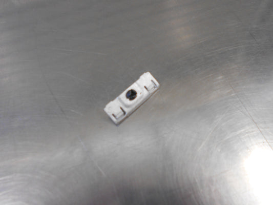 Holden Astra Genuine Window Outer Weatherstrip Clip New Part