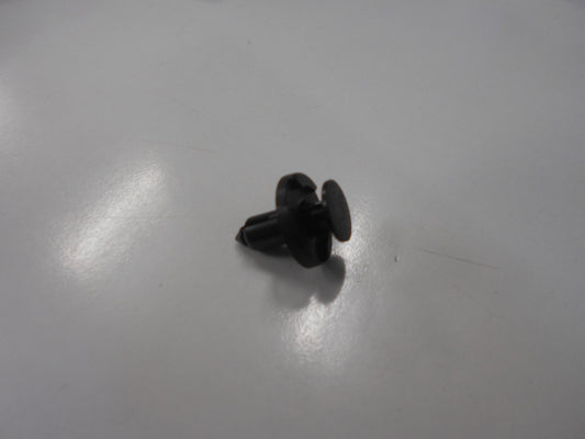Nissan  Genuine Push Button Trim Clip New Part