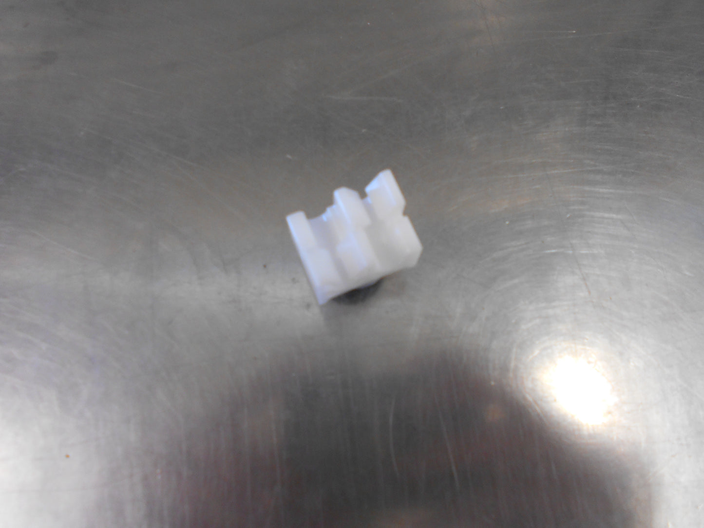 Nissan Various Models 1985-2019 Genuine Brake Tube Clip New Part