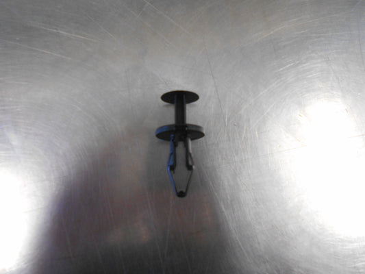 Holden/Hummer Genuine Flare Retainer Clip New Part
