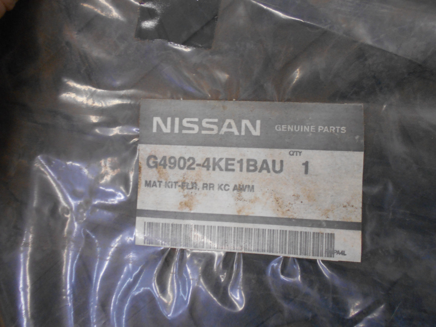 Nissan Navara D23 King Cab Genuine Second Row One Piece Heavy Duty Rubber Mat New Part