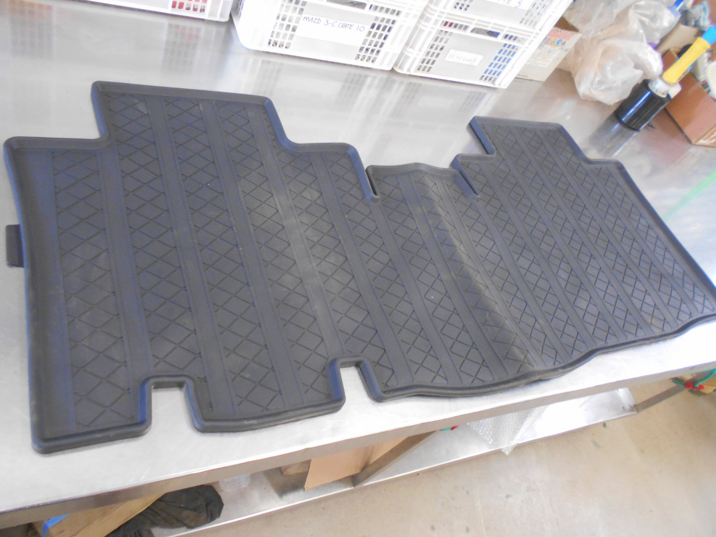 Nissan Navara D23 King Cab Genuine Second Row One Piece Heavy Duty Rubber Mat New Part