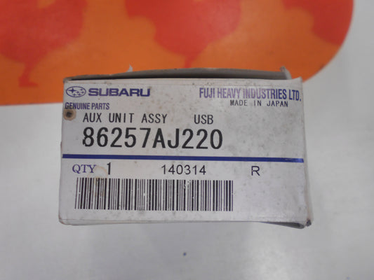 Subaru Forester/WRX/STI/Legacy Genuine Auxiliary USB Audio Jack New Part
