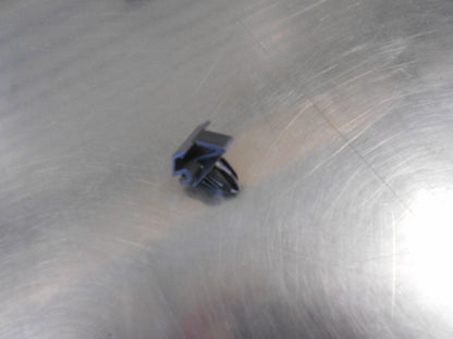 Ford Focus Genuine Clip New Part