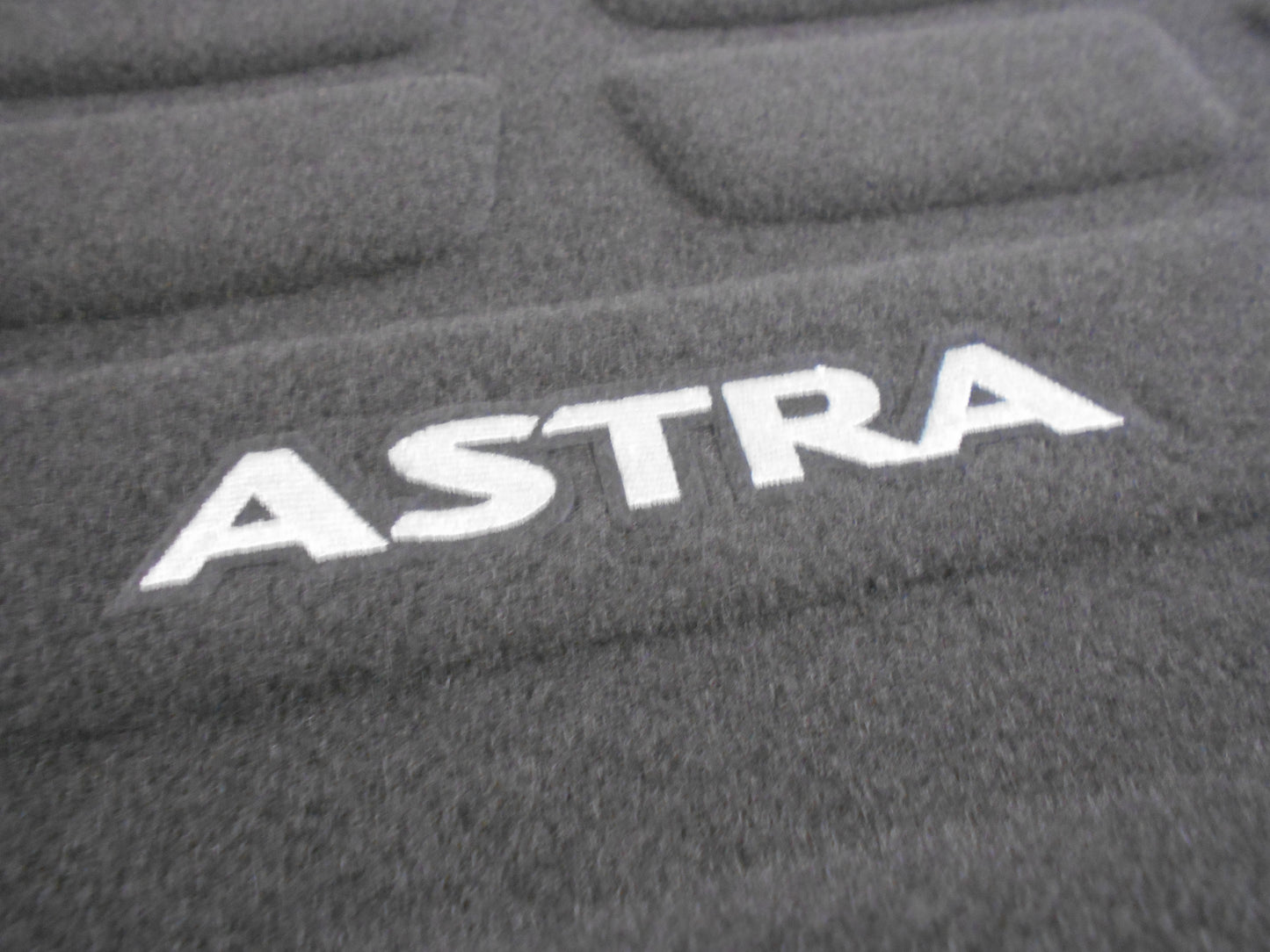 Holden Astra K Genuine Hard Boot Tray Reversible And Water Resistant New Part