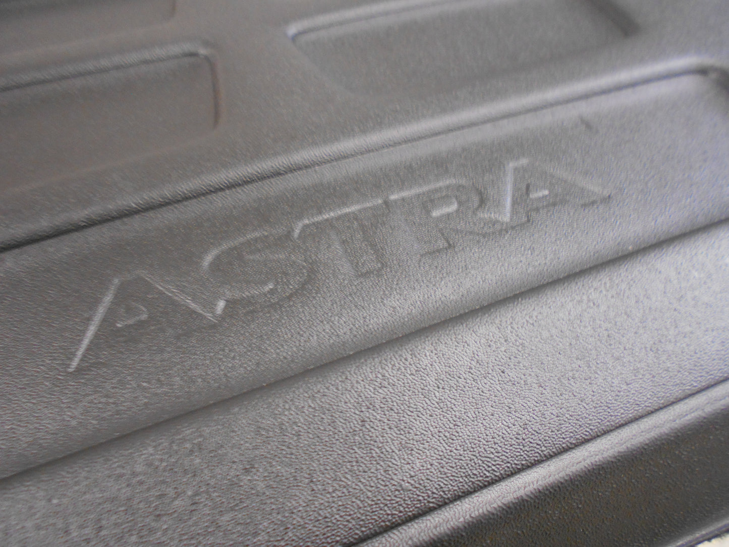 Holden Astra K Genuine Hard Boot Tray Reversible And Water Resistant New Part