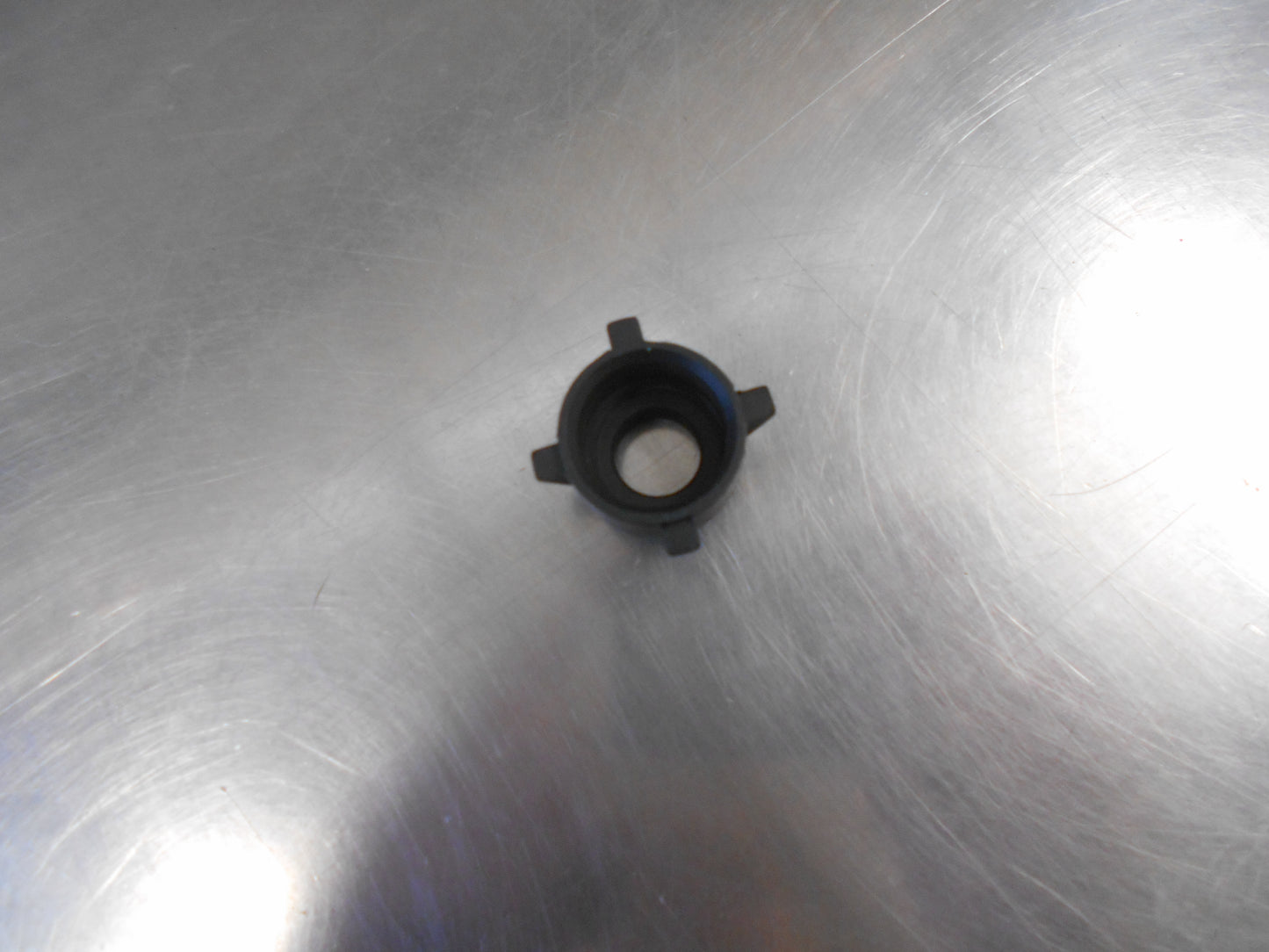 Nissan Y61 Patrol Genuine Windscreen Wiper Pivot Seal New Part