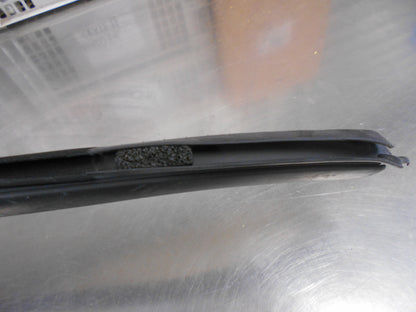 Peugeot 308 Genuine Right Door Glass Seal New Part