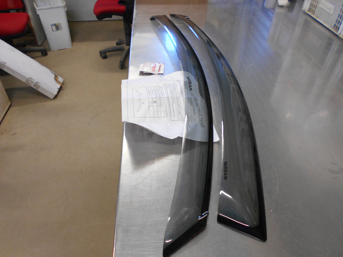 Nissan Maxima J32 Genuine Front Slimline Weathershield New Part