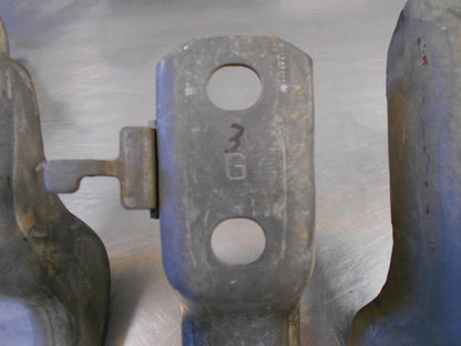 Left/Right Hand Side Step Bracket