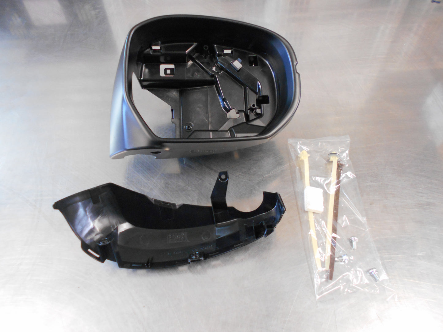 Honda Odyssey Genuine Right Hand Rear View Mirror Housing New Part