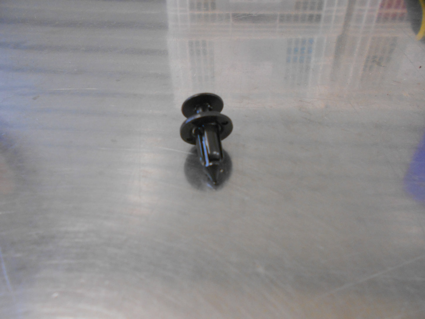 Toyota RAV4/Highlander/Camry Genuine Rocker Molding Lower Clip New Part