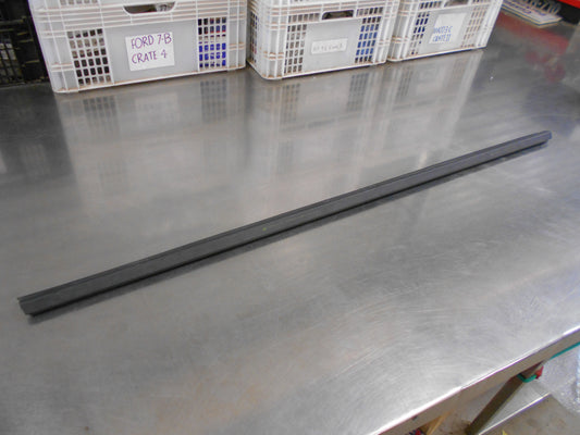 Holden Astra Genuine Left Hand Inner Door Weatherstrip New Part