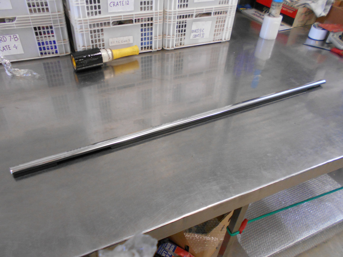 Holden Astra J Genuine Right Hand Chrome Weatherstrip New Part