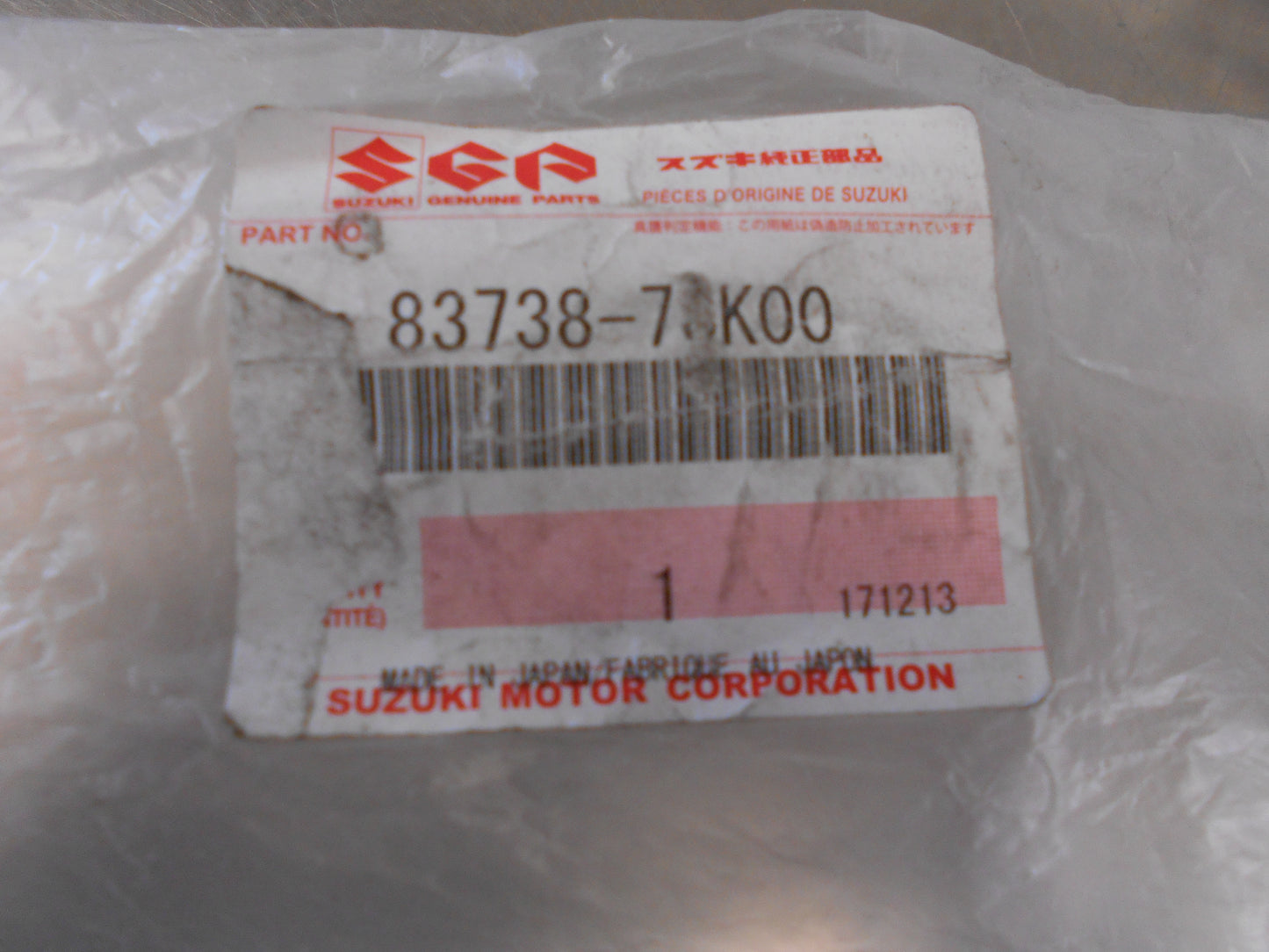 Suzuki Grand Vitara Genuine Right Hand Rear Weatherstrip Lower Door New Part