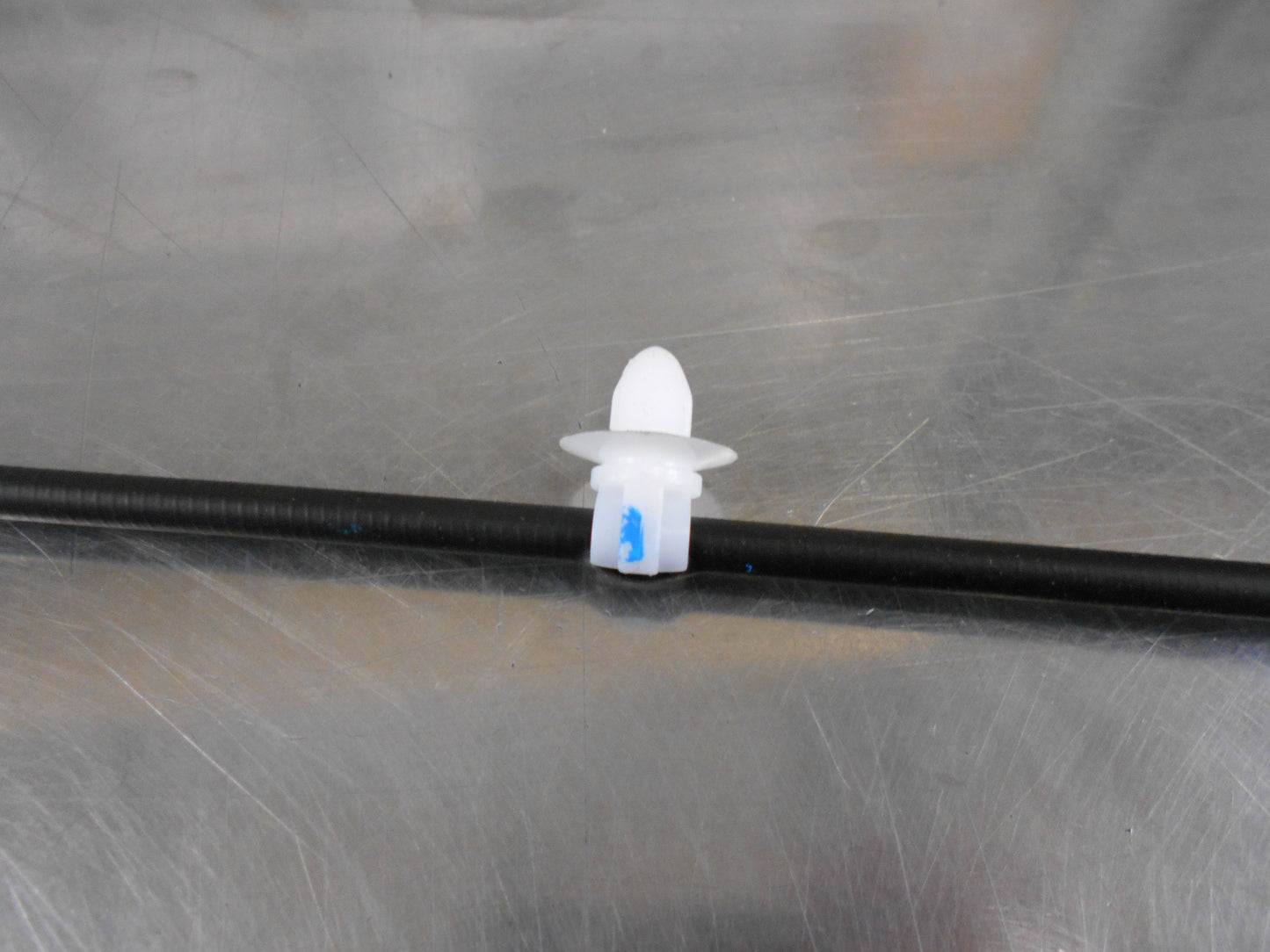 Holden Astra H Genuine Fuel Tank Filler Door Latch Release Cable New Part