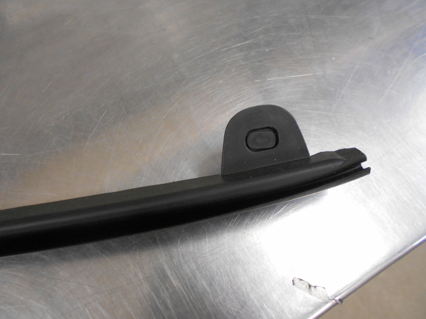Peugeot 308 Genuine Door Seal New Part