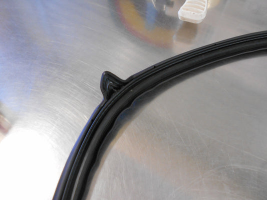 Mitsubishi Triton Genuine Left Hand Front Door Rubber Seal New Part