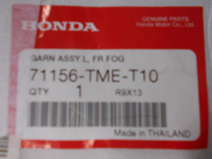 Honda CR-V Genuine Left Hand Front Fog Light Cover Bezel New Part