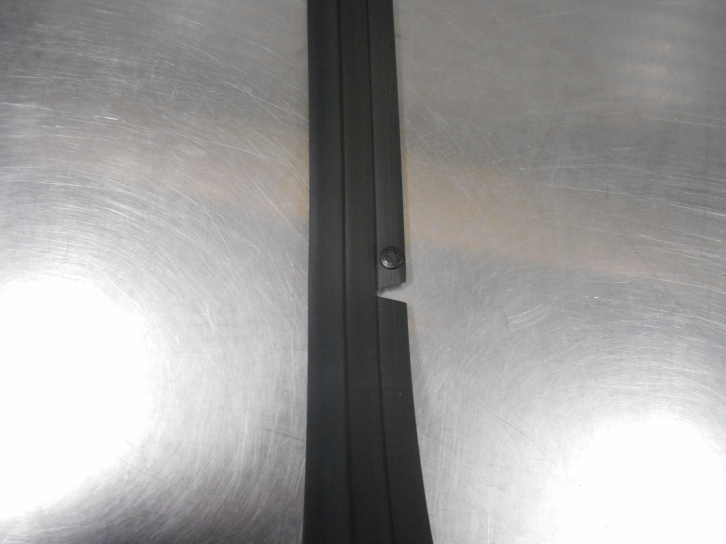 Nissan D23/NP300 Navara Genuine Right Hand Front Bonnet Seal New Part