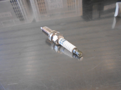 Nissan 370Z/Skyline Infiniti G Genuine Spark Plug New Part