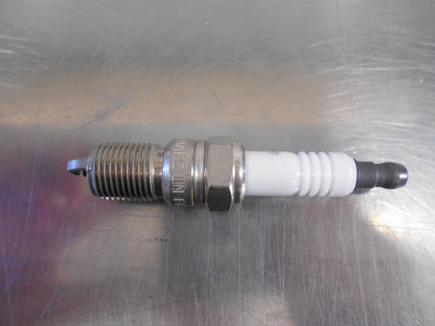Holden Commodore VH To VY Genuine Spark Plug New Part