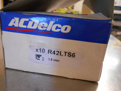 Holden Commodore VH To VY Genuine Spark Plug New Part