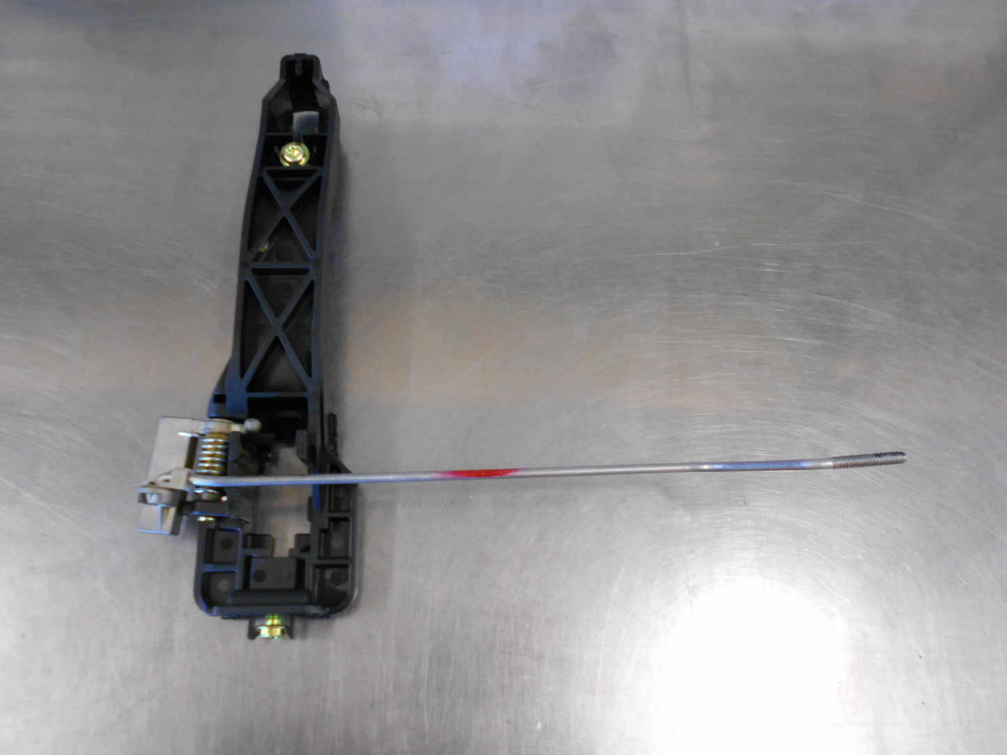 Holden Captiva Genuine Front Outside Door Handle Bracket New Part