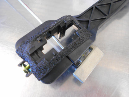 Holden Captiva Genuine Front Outside Door Handle Bracket New Part