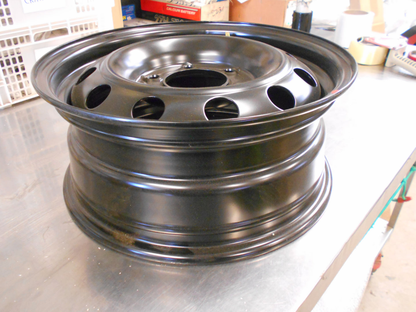 Kia Sedona/Hyundai Entourage Genuine 16x6.5 Steel Wheel New Part