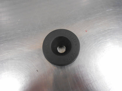 Volkswagen Golf/Jetta/Tiguan/Passat Genuine Air Filter Buffer Rubber Cover Mount New Part