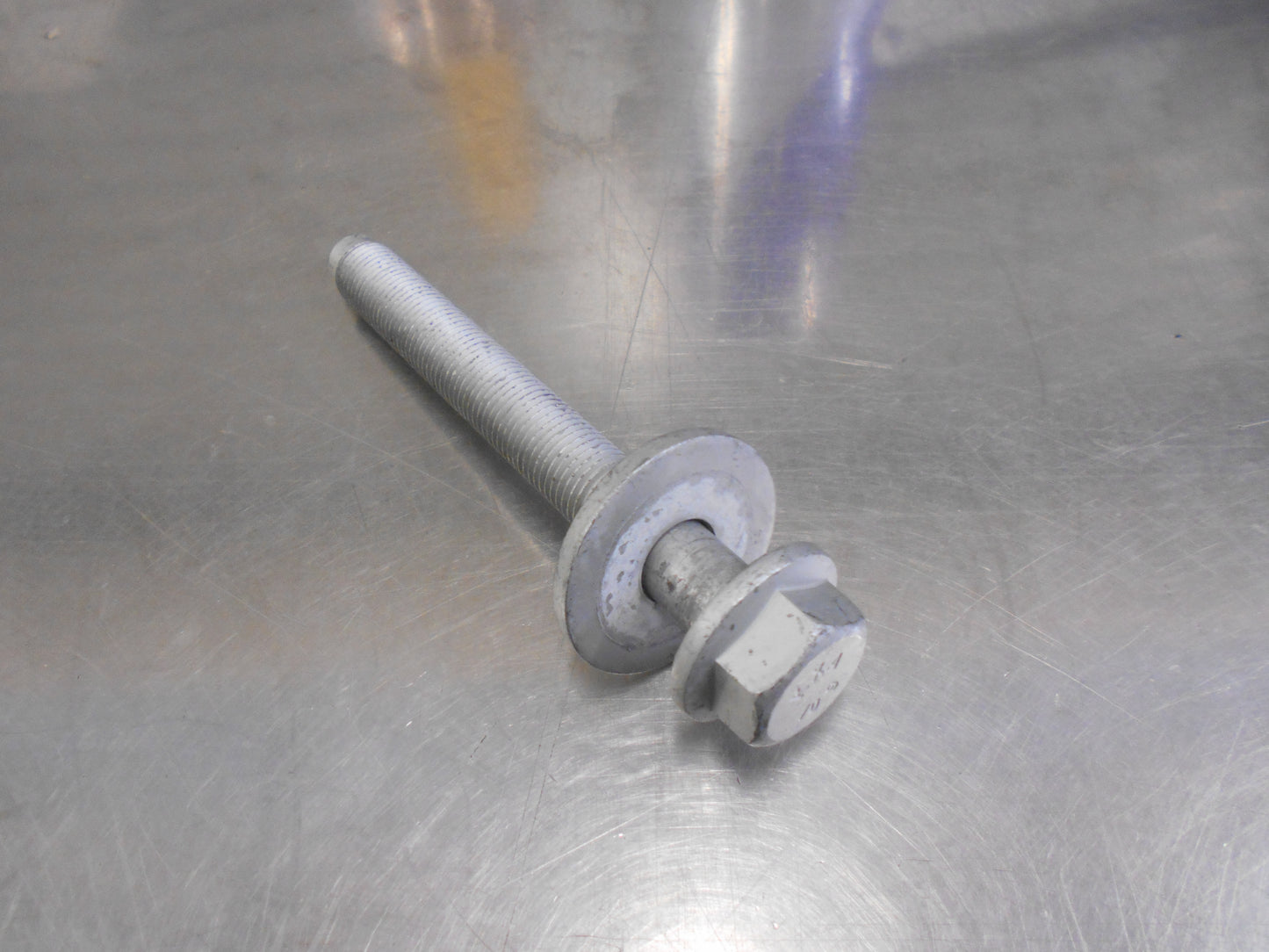 Volkswagen Touareg/Audi Q7 Genuine Bolt New part