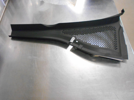 Volkswagen Golf Genuine Left Windscreen Scuttle Panel New Part