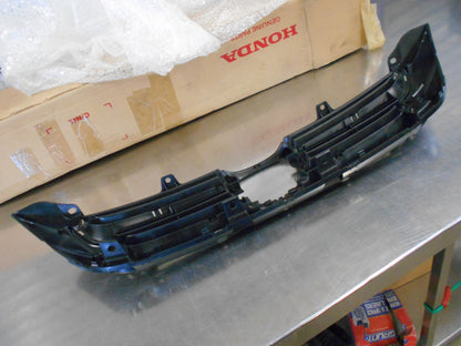 Honda CR-V Genuine Front Radiator Grille New Part