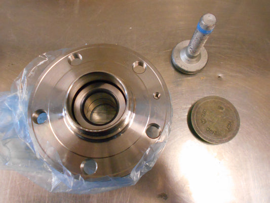 Volkswagen/Audi Genuine Rear Wheel Bearing And Hub Assembly New Part
