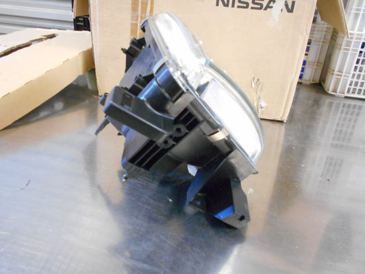 Nissan Gu Patrol Genuine Right Hand Headlight New Part