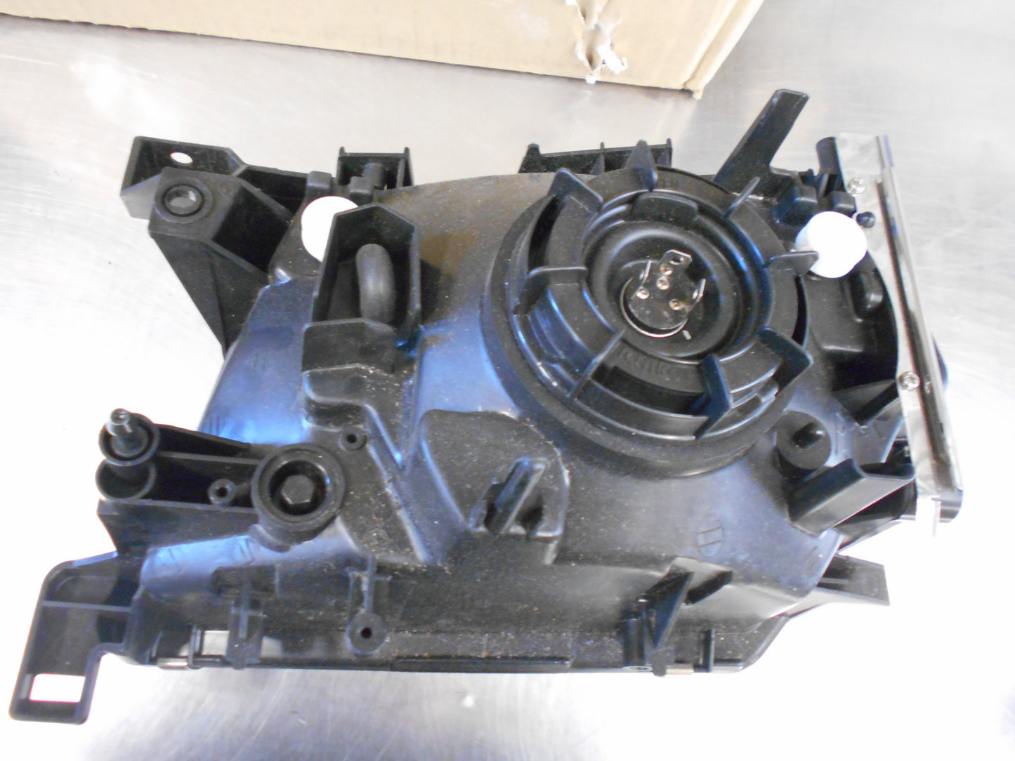 Nissan Gu Patrol Genuine Right Hand Headlight New Part