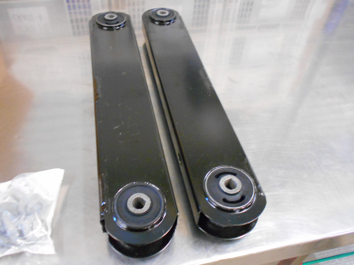 Jeep Cherokee/Liberty Genuine Lower Control Arm New Part
