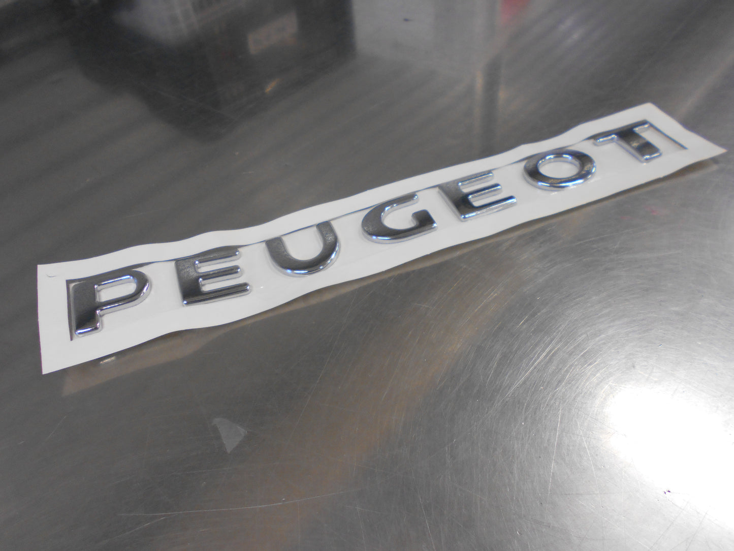 Peugeot 207 Genuine Rear Tailgate / Boot Lid "PEUGEOT" Badge Emblem New Part