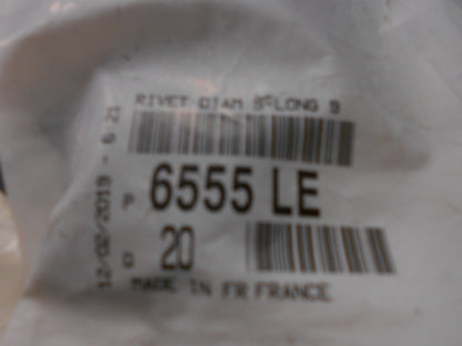 Citroen Xantia Genuine Rivet Retaining Clip New Part