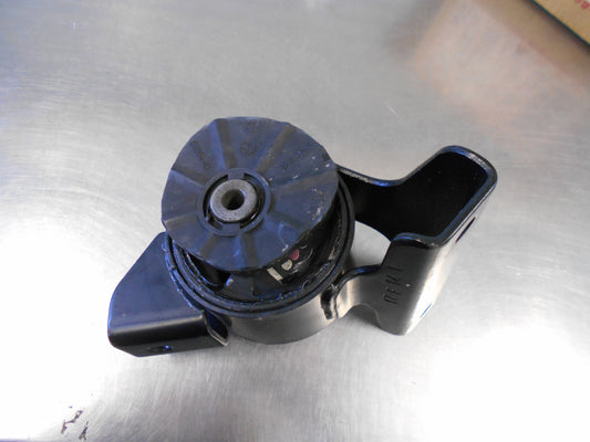 Suzuki Alto Genuine Right Hand Engine Mount New Part