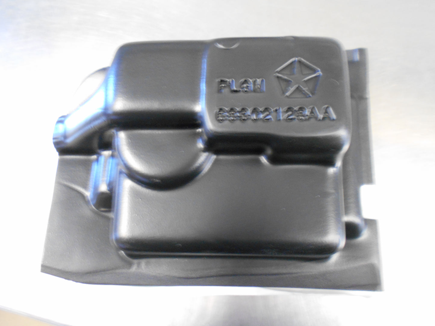 Jeep Cherokee Genuine Power Liftgate Cover New Part