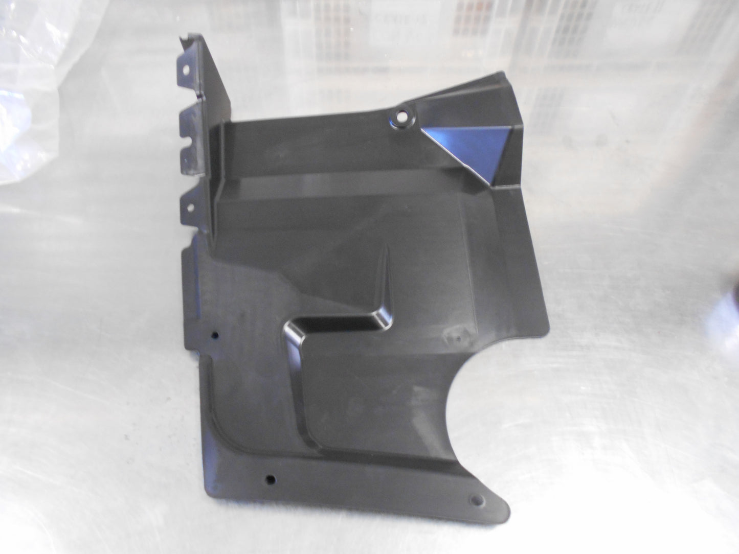 Mitsubishi Pajero Genuine Rear Mud Guard Protector New Part