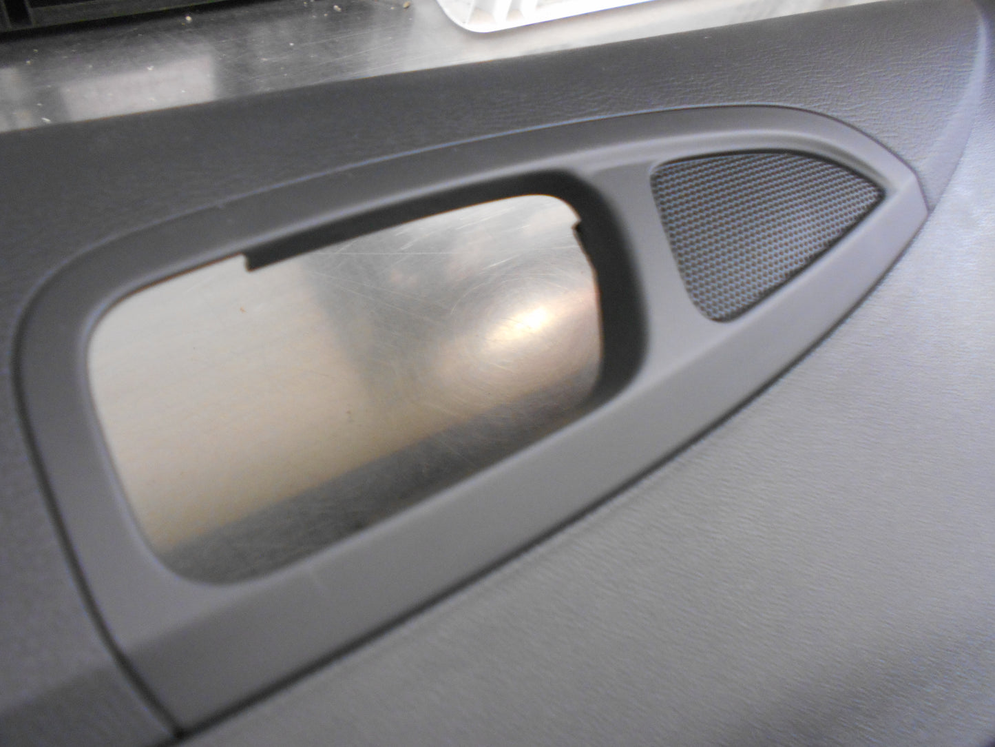 Hyundai i20 Genuine Front Left Hand Door Card Trim New Part