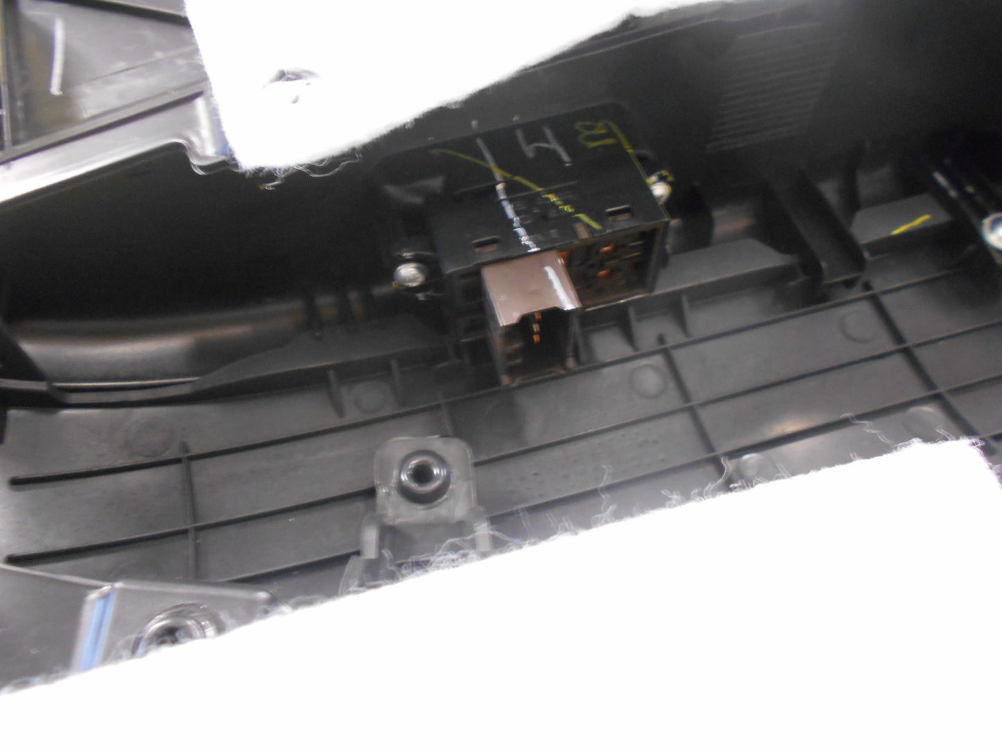 Hyundai i20 Genuine Front Left Hand Door Card Trim New Part