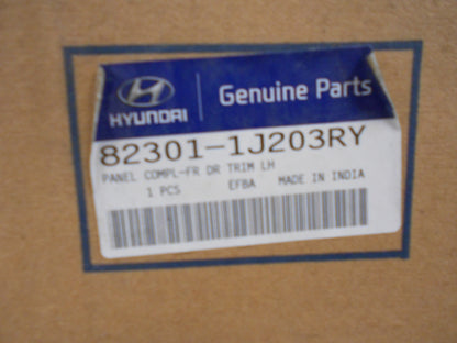 Hyundai i20 Genuine Front Left Hand Door Card Trim New Part