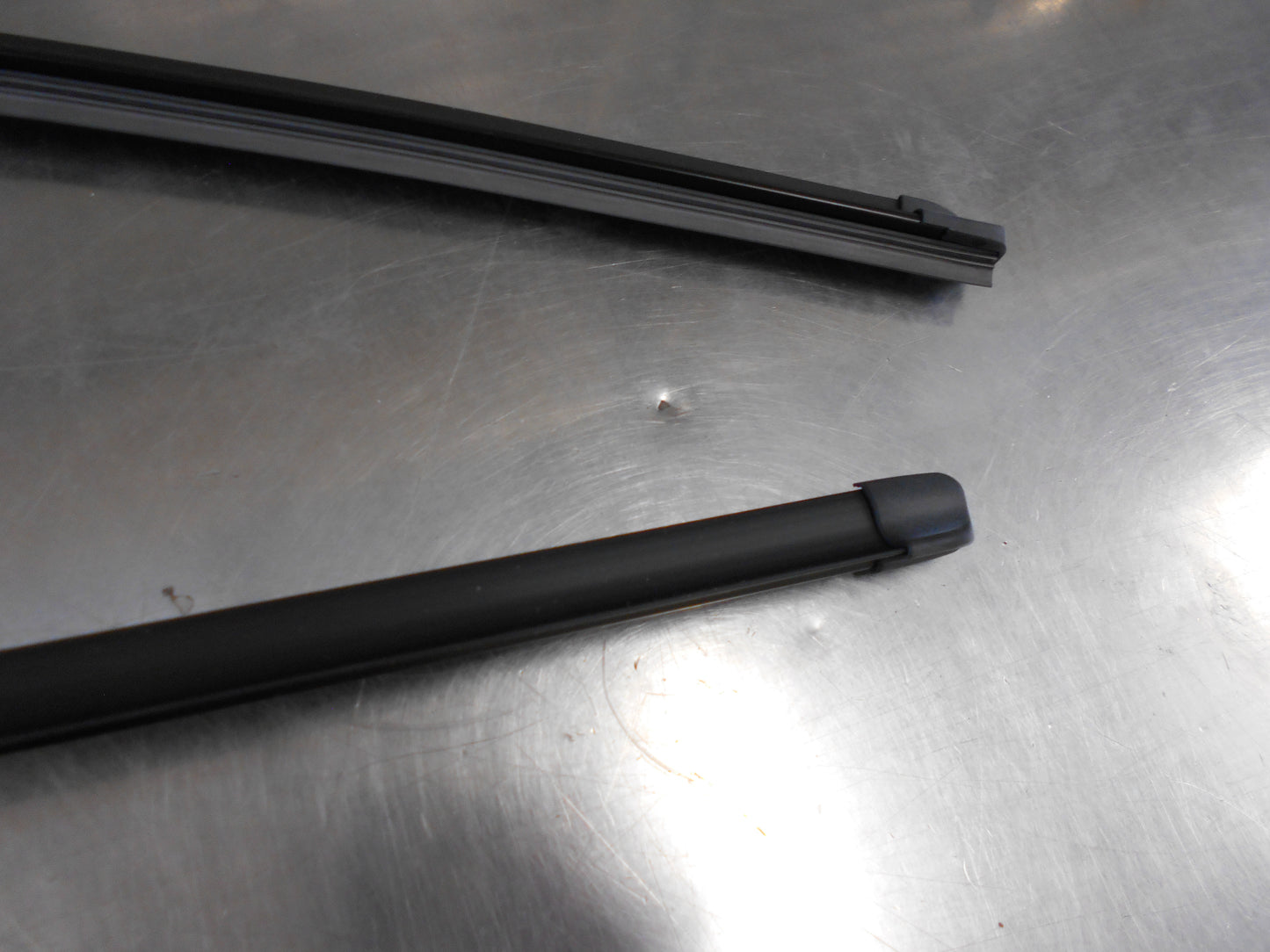 Volkswagen Golf MK3/MK4 Genuine Wiper Blades New Part
