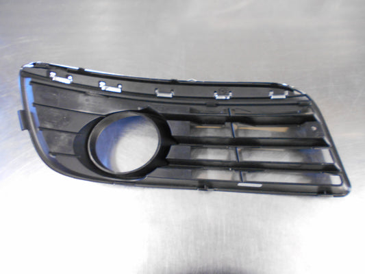 Volkswagen Golf/GTI Genuine Fog Light Surround Grille New Part